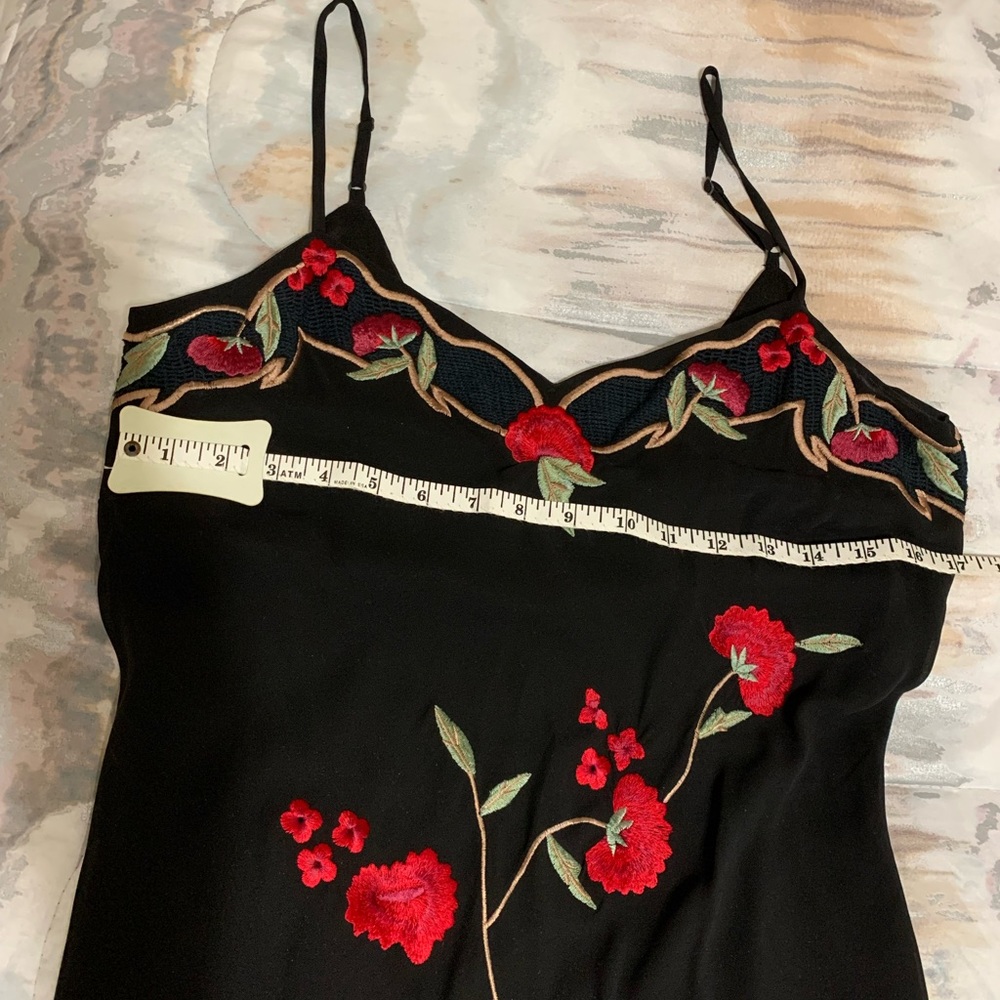 Clothes - Picture 6 of 7
